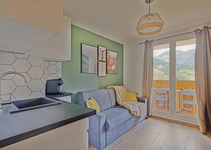 Studio De Charme Avec Vue Sur Le Val D\'Allos, Parking Et Wifi Gratuit