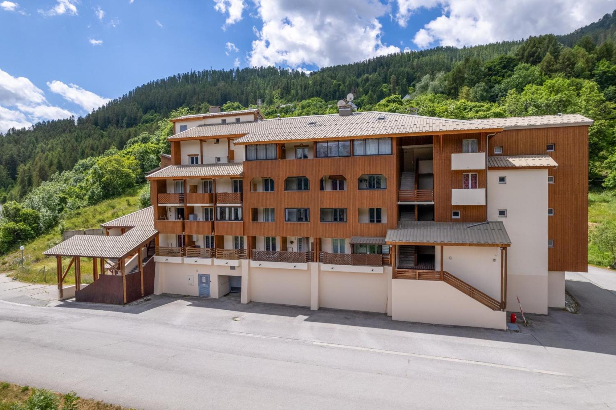 Apartment De Charme Avec Vue Sur Le Val D'allos, Parking Et Wifi Gratuit